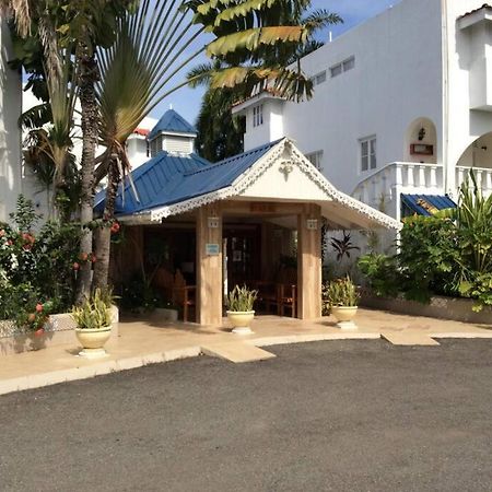 Lush Tropical Apartment Located In A 4-Star Resort 拉纳韦贝 外观 照片