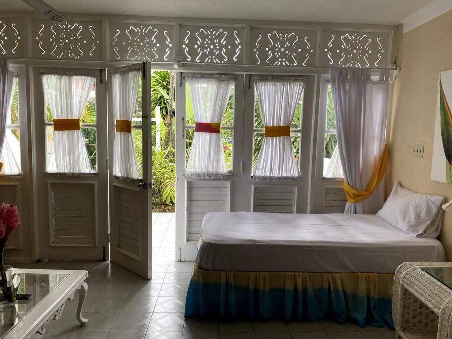 Lush Tropical Apartment Located In A 4-Star Resort 拉纳韦贝 外观 照片
