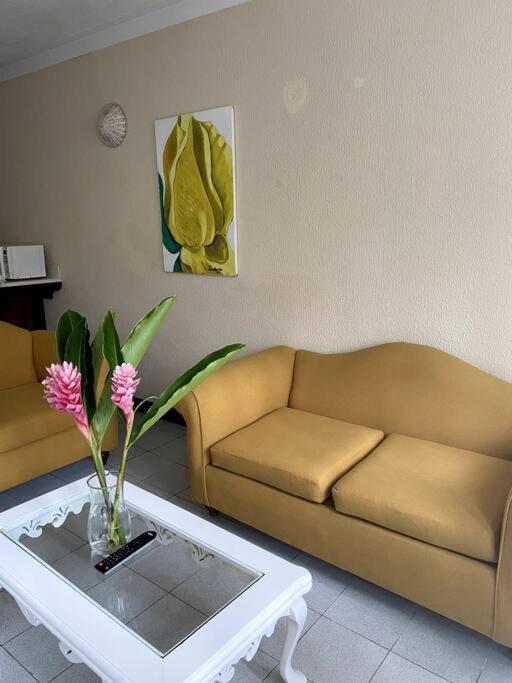 Lush Tropical Apartment Located In A 4-Star Resort 拉纳韦贝 外观 照片