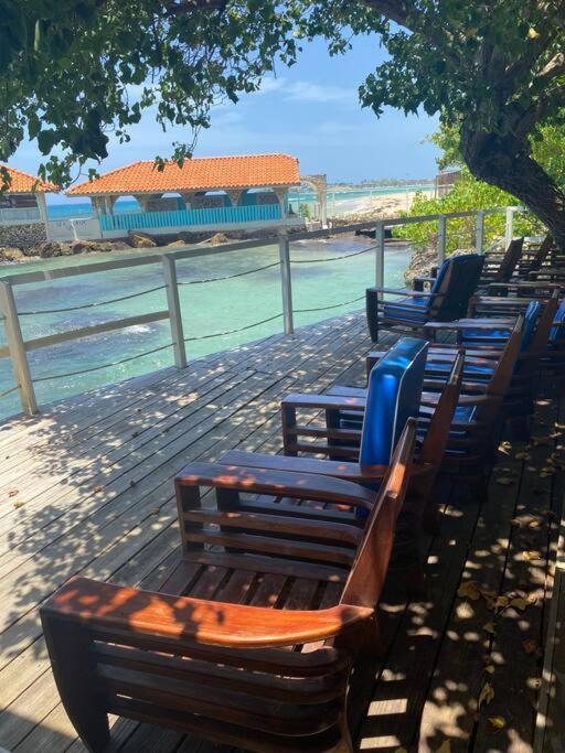 Lush Tropical Apartment Located In A 4-Star Resort 拉纳韦贝 外观 照片