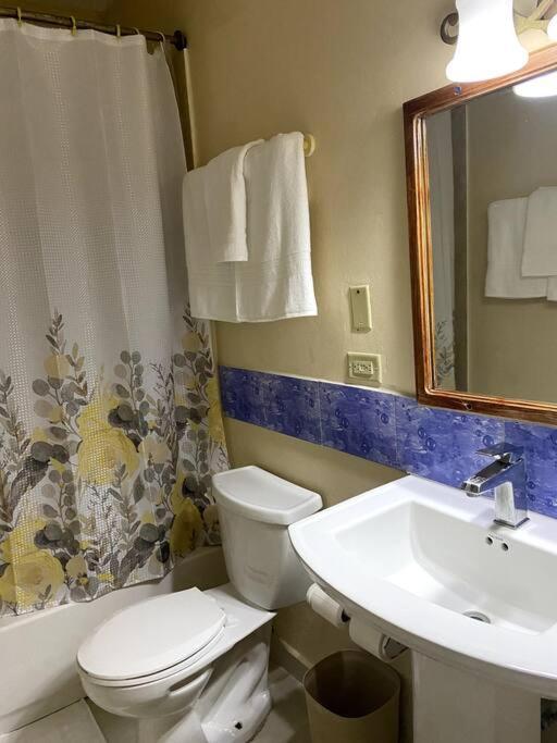 Lush Tropical Apartment Located In A 4-Star Resort 拉纳韦贝 外观 照片