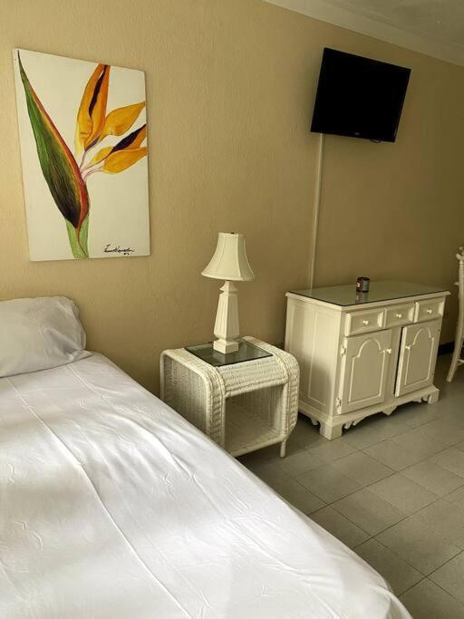 Lush Tropical Apartment Located In A 4-Star Resort 拉纳韦贝 外观 照片